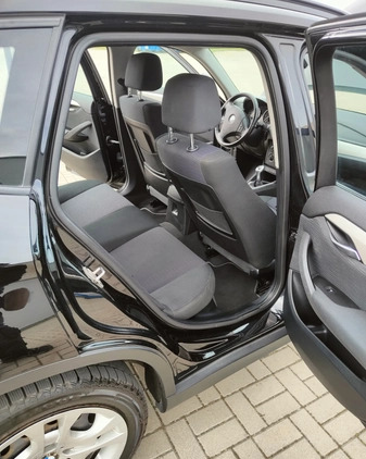 BMW X1 cena 33900 przebieg: 263500, rok produkcji 2011 z Żarów małe 407